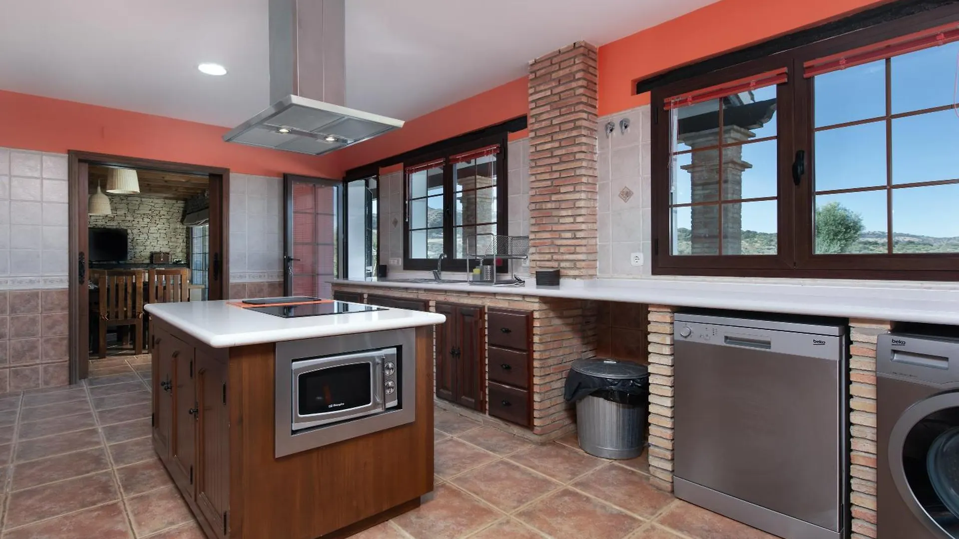 Villa Mariana Ronda 0*,  España